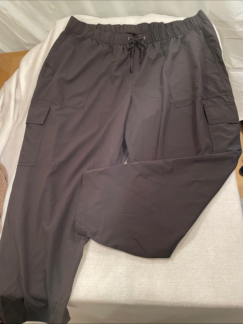 Old Navy Women's Black Cargo Jogger Trousers